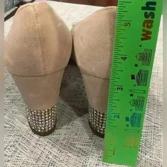 👑👑👑VINTAGE 1968 Christian Dior TAN Velvet Rhinestone Heel Shoes w/ CD Buckle - Picture 13 of 15